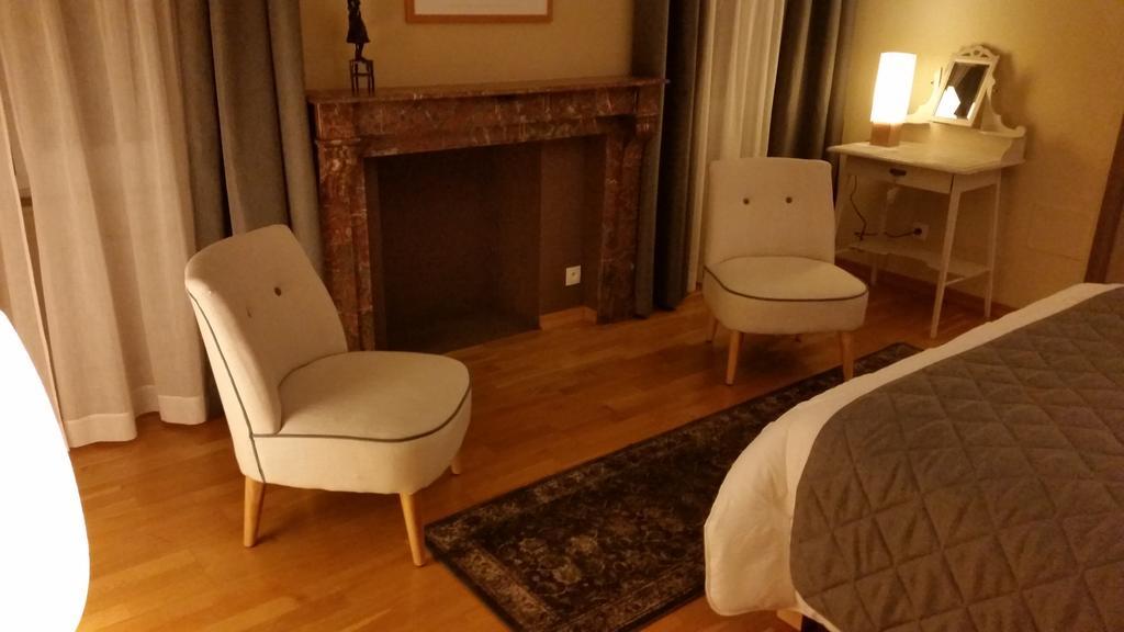 La Chouette Maison - Chambres D'Hotes Et Gite En Ville Ремирмон Номер фото