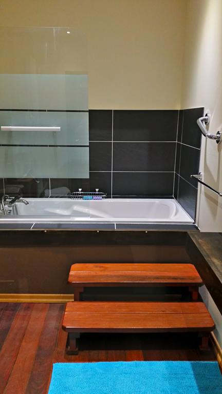 La Chouette Maison - Chambres D'Hotes Et Gite En Ville Ремирмон Номер фото